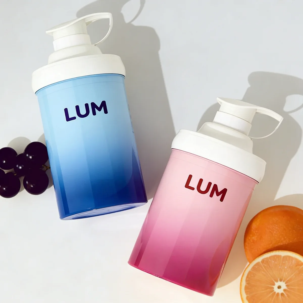 Wide pump head airless dispenser suitable for shampoo and conditioner