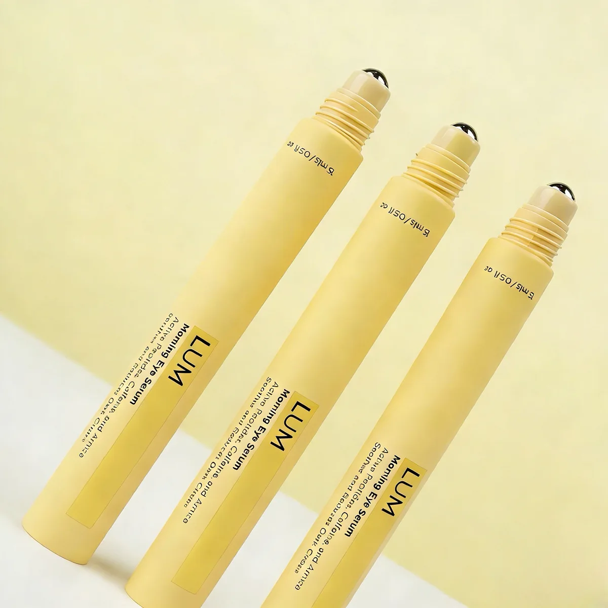 Close-up of the premium stainless steel roller applicator, designed for precision dosing and hygienic flow control.