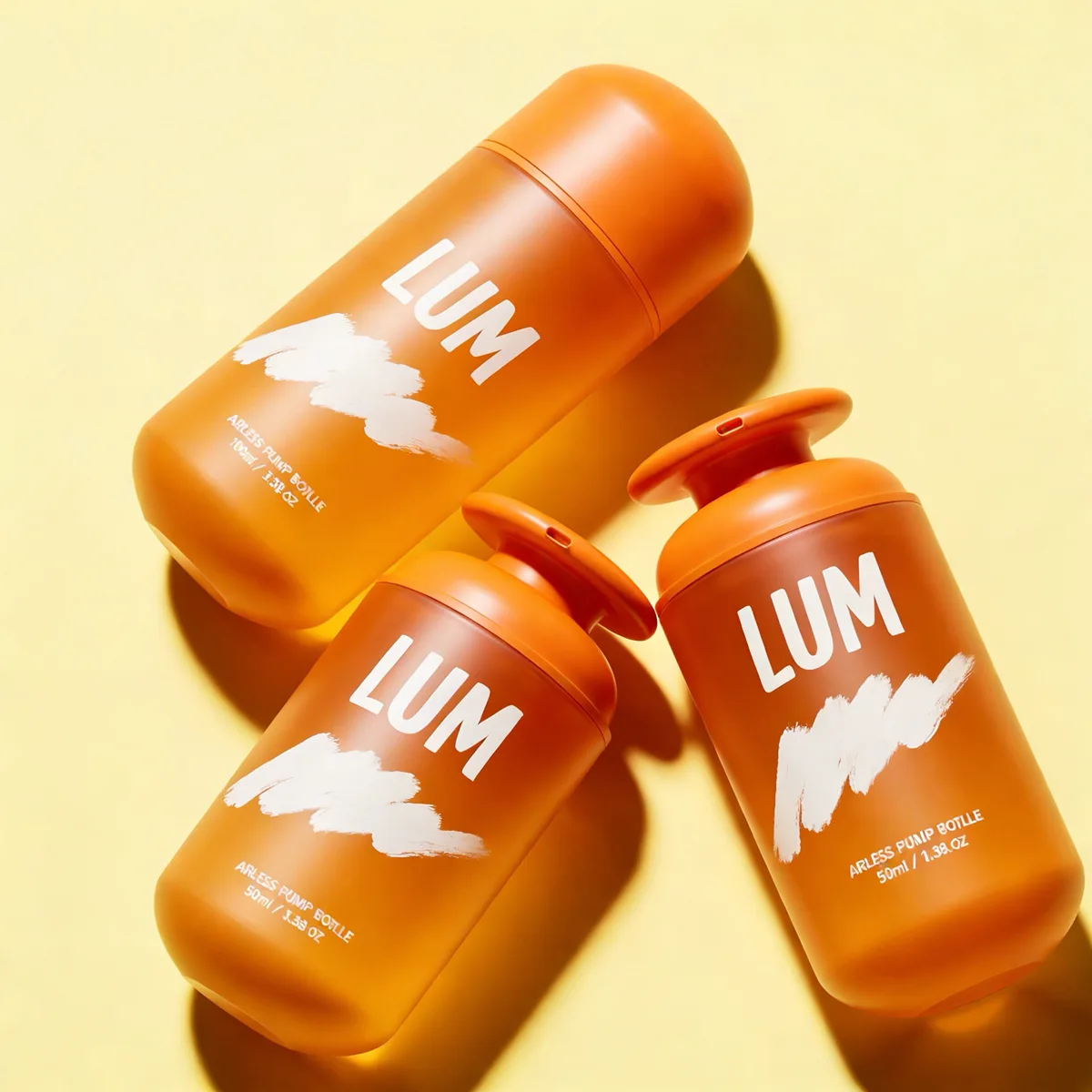 A diagram showing the internal piston mechanism of an airless pump bottle.