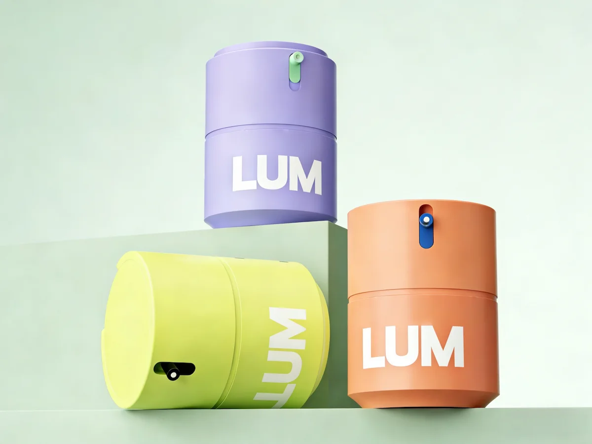 A collection of sleek and modern airless bottles for cosmetic packaging.