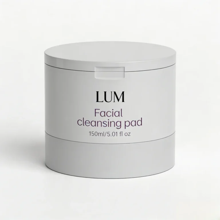 Close-up of the one-touch flip top and built-in tweezer holder, engineered to keep pre-soaked patches perfectly moist.