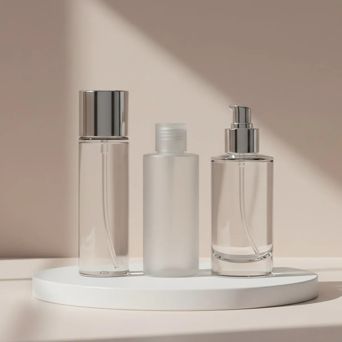 Comparison of PET plastic vs PP plastic vs Glass cosmetic bottles for skincare packaging material selection