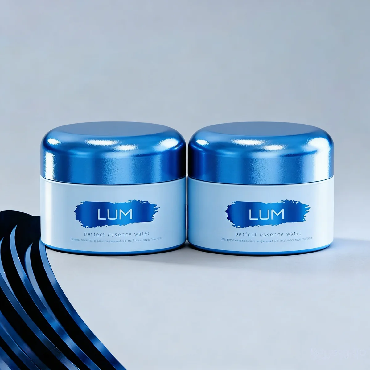Premium glass cream jar manufacturer producing 30ml and 50ml thick-walled containers for luxury skincare packaging.