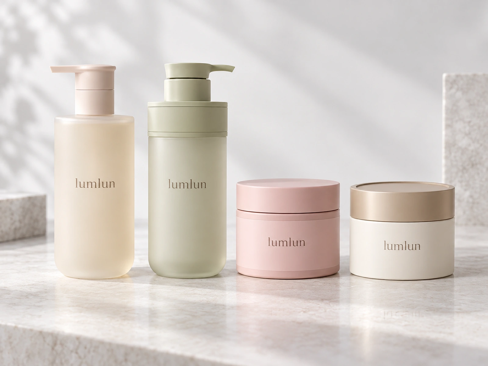 Envases LumLun para cuidado corporal con frascos grandes con bomba para loción y tarros para crema