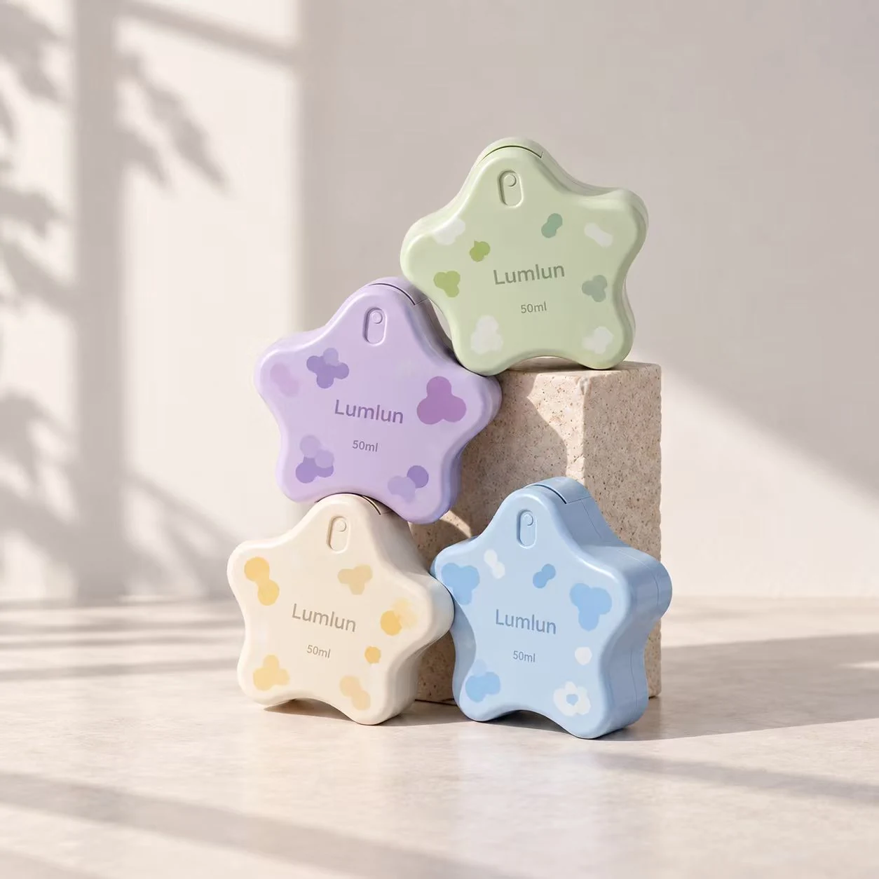 LumLun star-shaped PP spray bottles in four pastel color options
